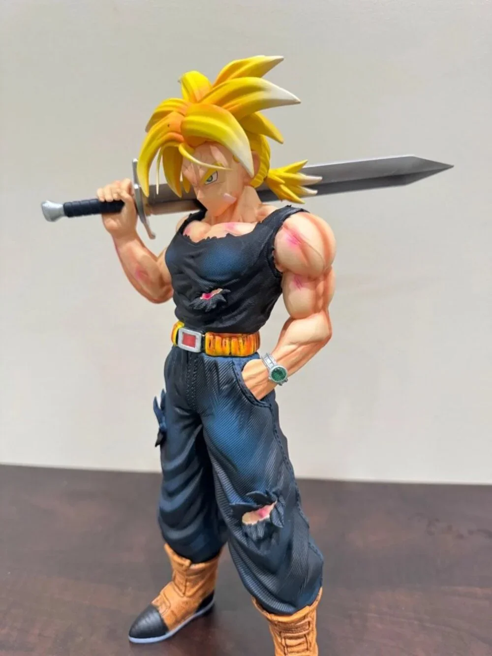 Dragon ball Z Super Saiyan Trunks Figure Model Statue Yellow Hair Gift Sword